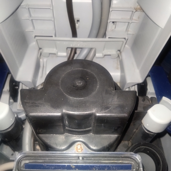 Parts for Hoover SteamVac spinbrush carpet cleaner. Model number F 5914 900 - Picture 2 of 15